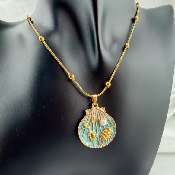 Gold and Blue Shell Pendant Necklace adjustable Stainless steel waterproof - Picture 3 of 9